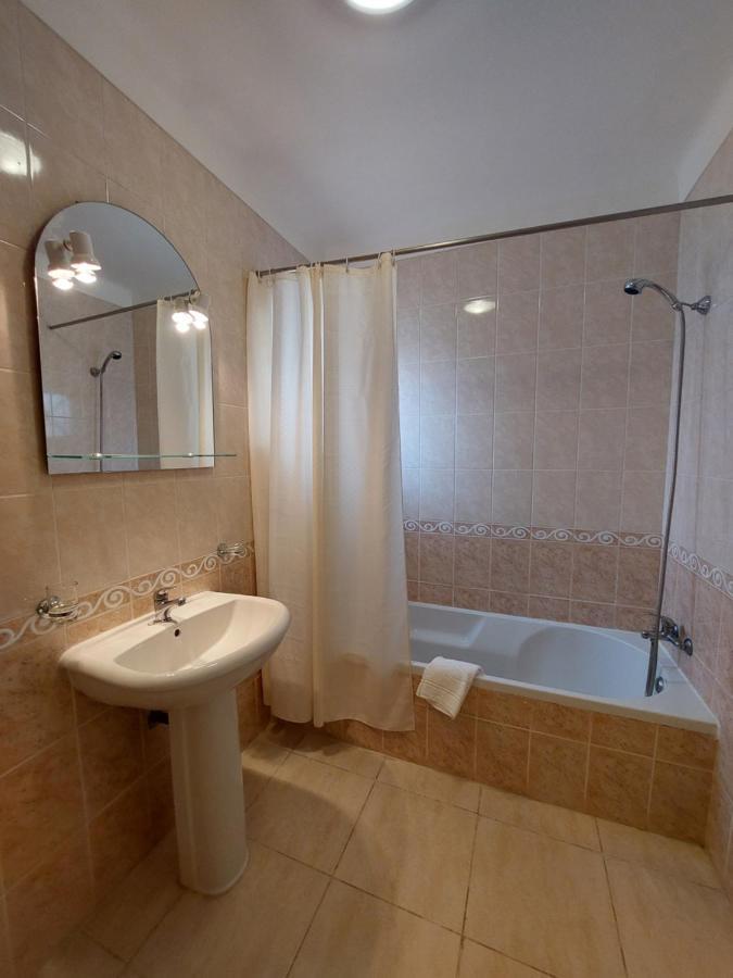 Apartamento Sunny Velamar Patroves Ngoại thất bức ảnh